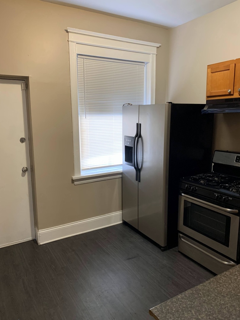 6404 South Peoria Street Chicago IL 60621