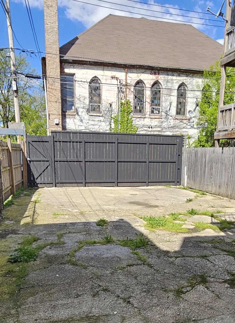 6404 South Peoria Street Chicago IL 60621