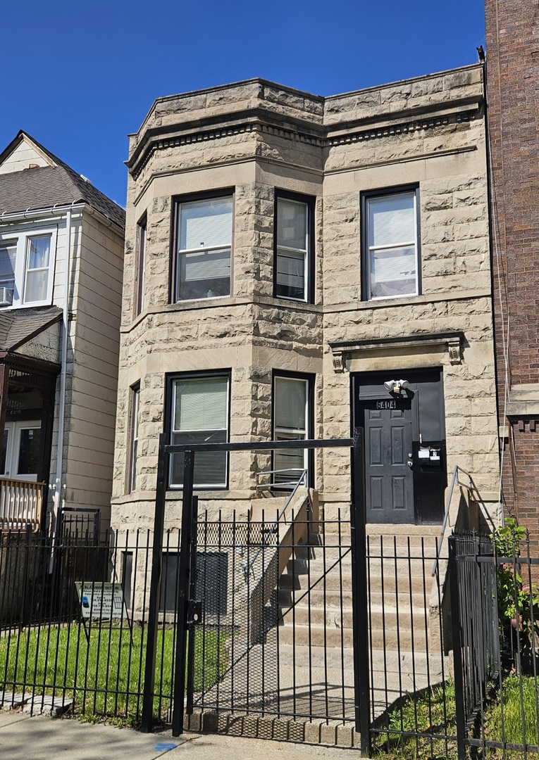 6404 South Peoria Street Chicago IL 60621