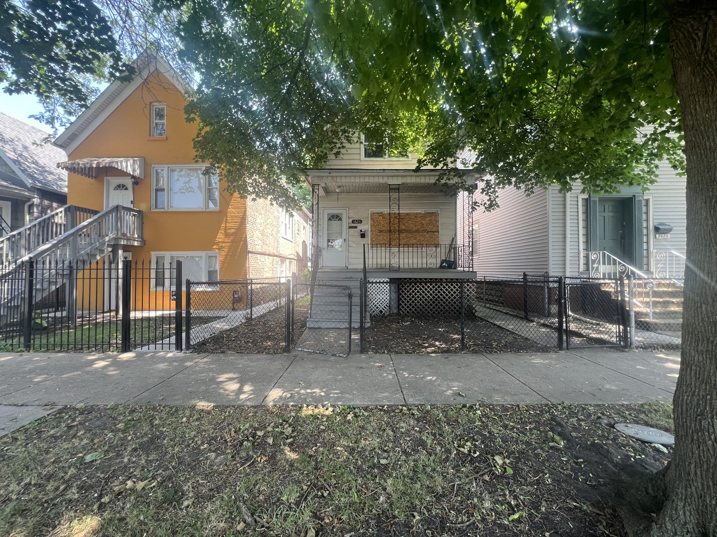 8623 South Manistee Avenue Chicago IL 60617