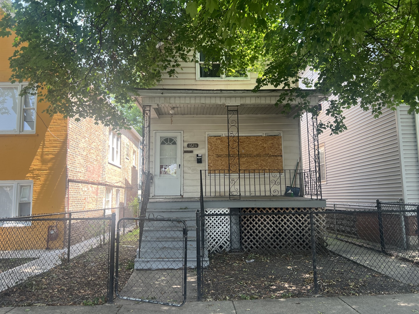 8623 South Manistee Avenue Chicago IL 60617