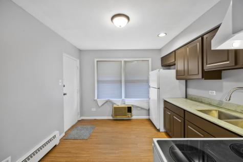 15242 Chicago Road Dolton IL 60419
