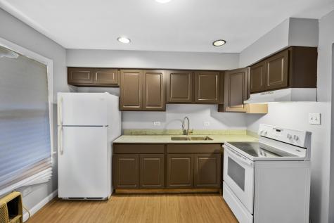 15242 Chicago Road Dolton IL 60419