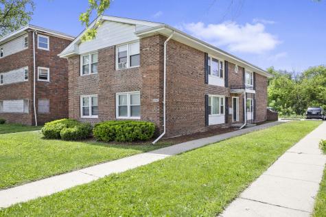 15242 Chicago Road Dolton IL 60419