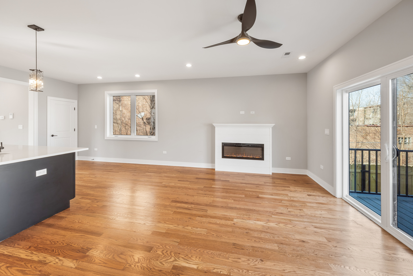 6639 South Langley Avenue Chicago IL 60637