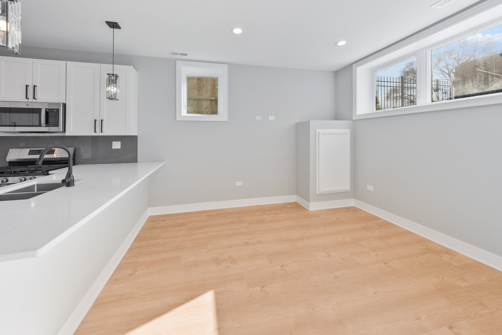 6639 South Langley Avenue Chicago IL 60637