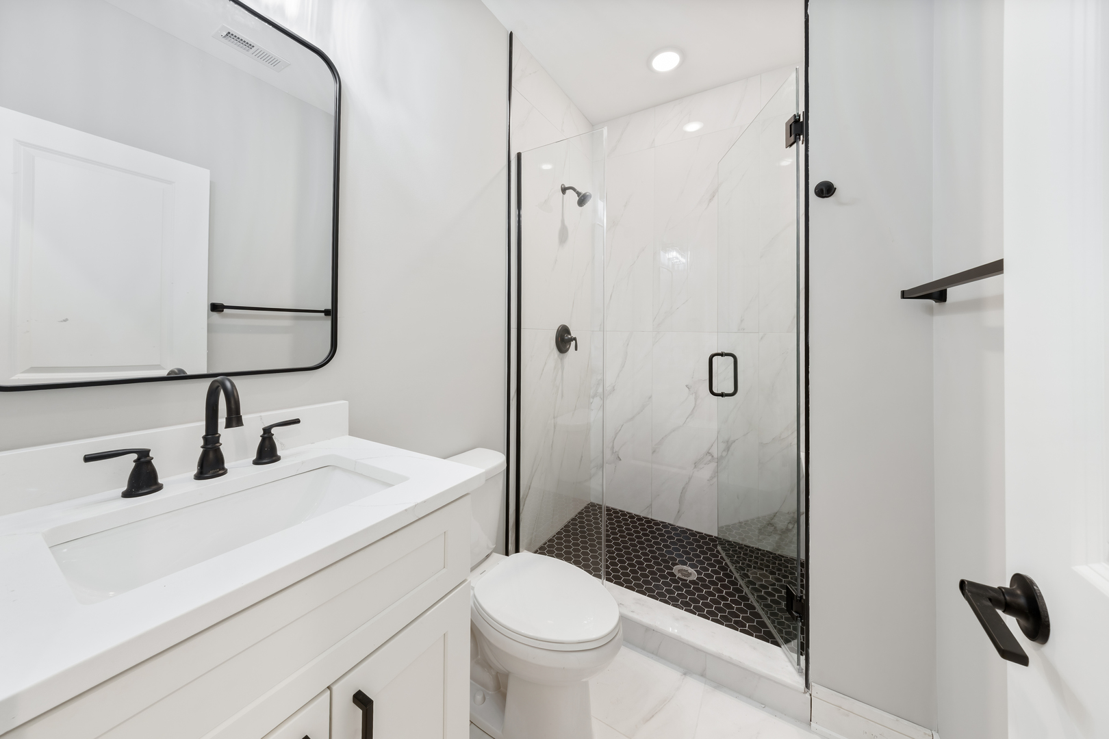 6639 South Langley Avenue Chicago IL 60637