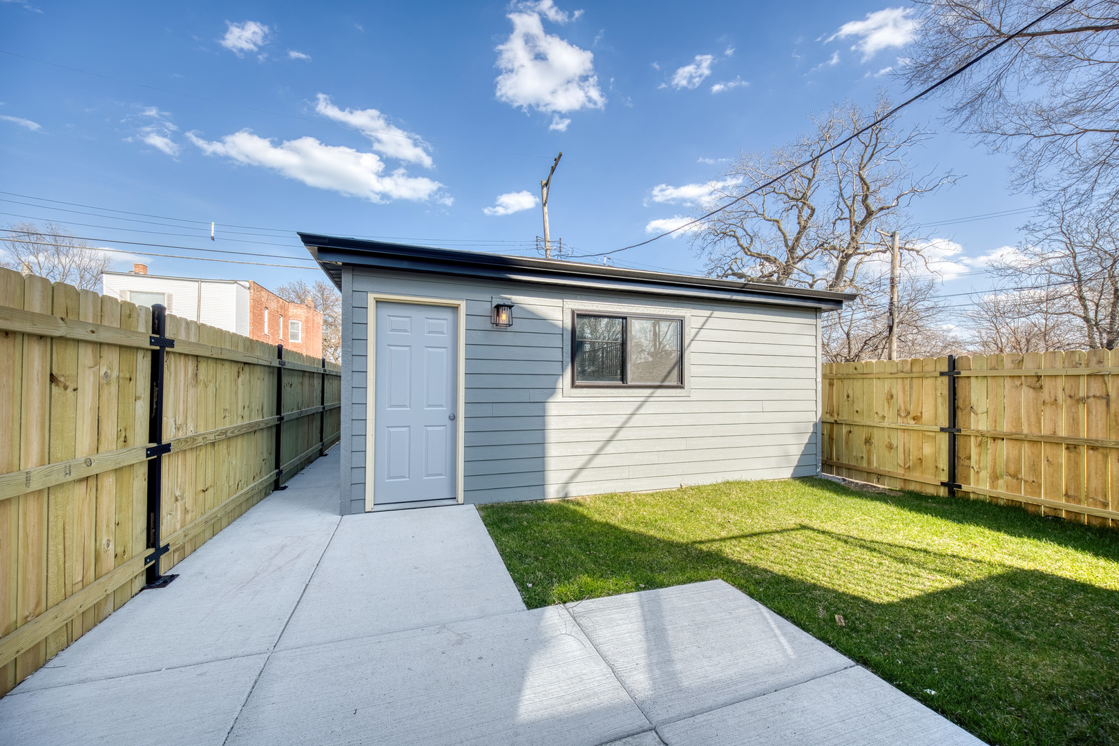 6639 South Langley Avenue Chicago IL 60637