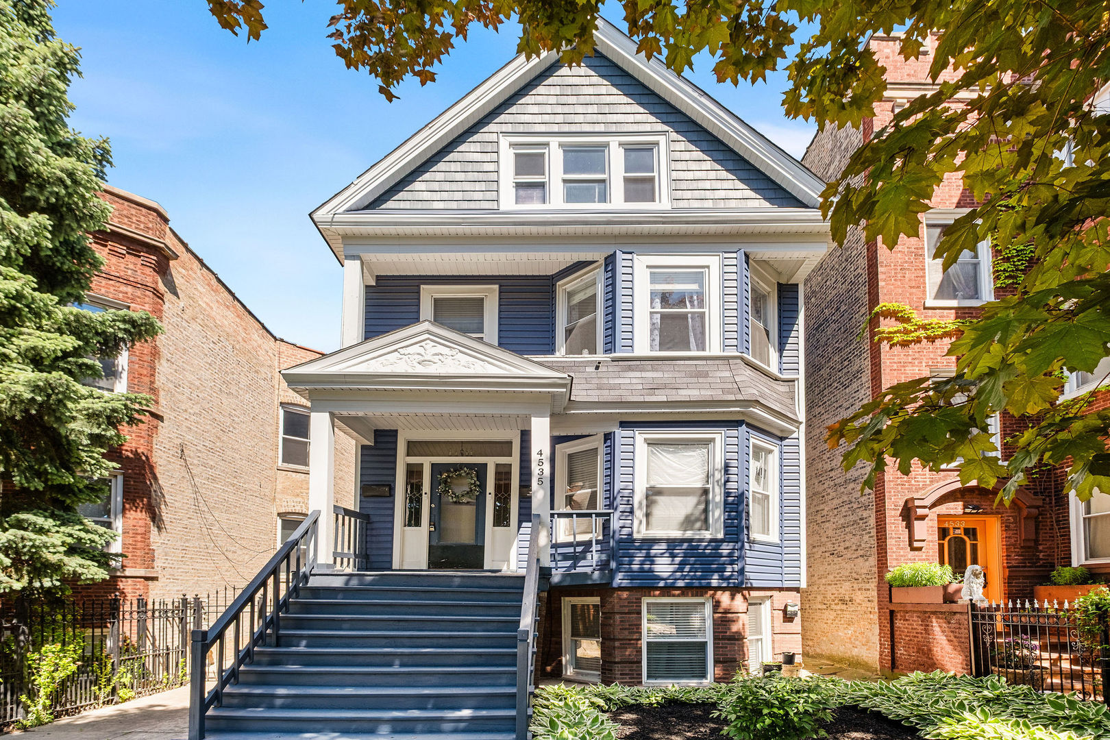 4535 North Spaulding Avenue Chicago IL 60625