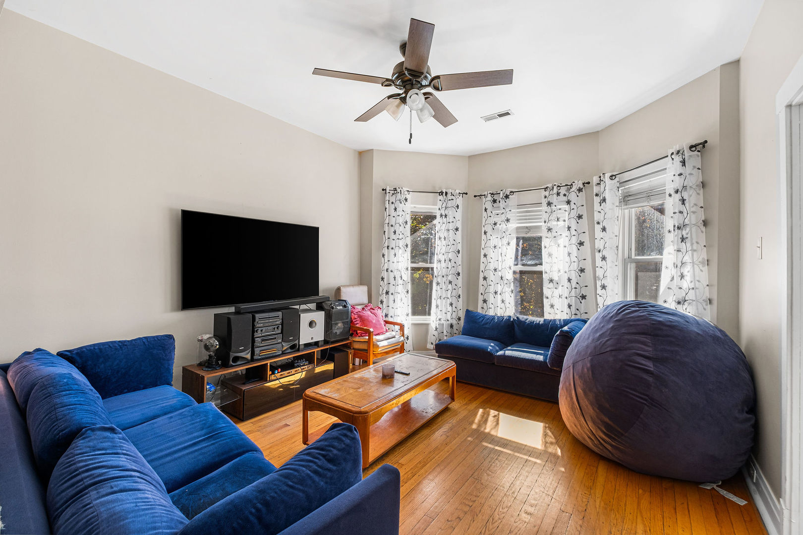 4535 North Spaulding Avenue Chicago IL 60625