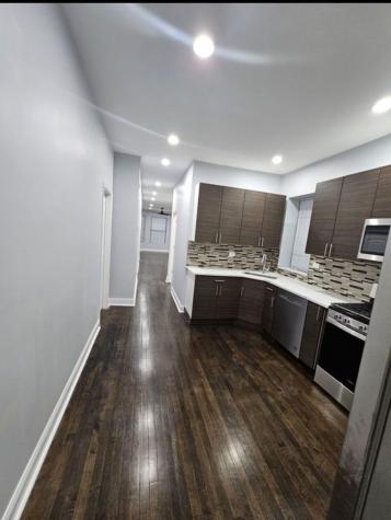 3251 West Evergreen Avenue Chicago IL 60651