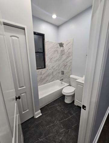 3251 West Evergreen Avenue Chicago IL 60651