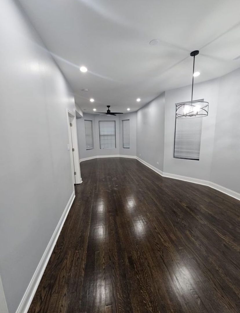 3251 West Evergreen Avenue Chicago IL 60651