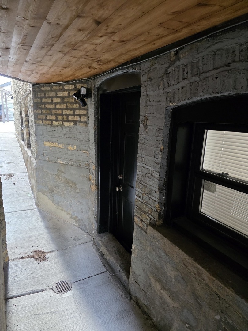3251 West Evergreen Avenue Chicago IL 60651