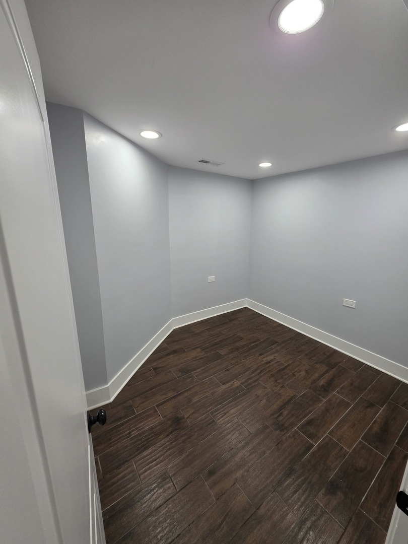3251 West Evergreen Avenue Chicago IL 60651