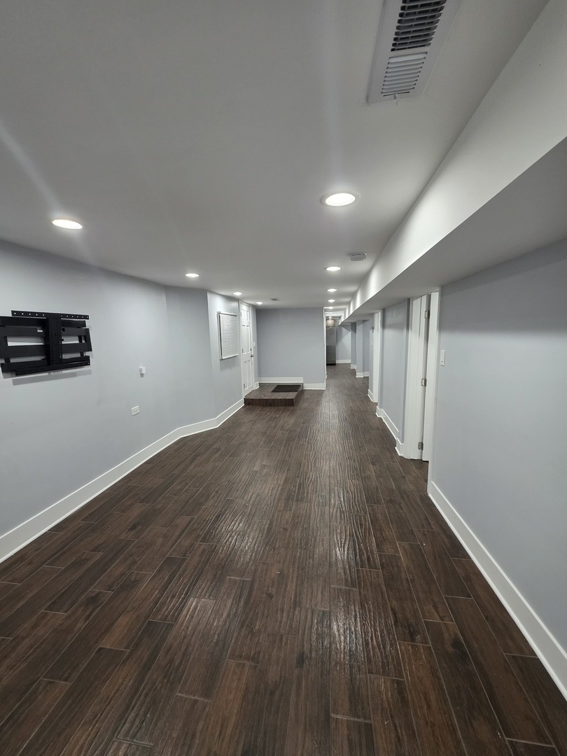 3251 West Evergreen Avenue Chicago IL 60651