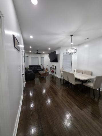 3251 West Evergreen Avenue Chicago IL 60651