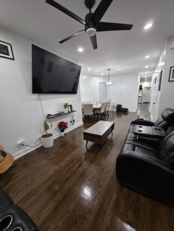 3251 West Evergreen Avenue Chicago IL 60651