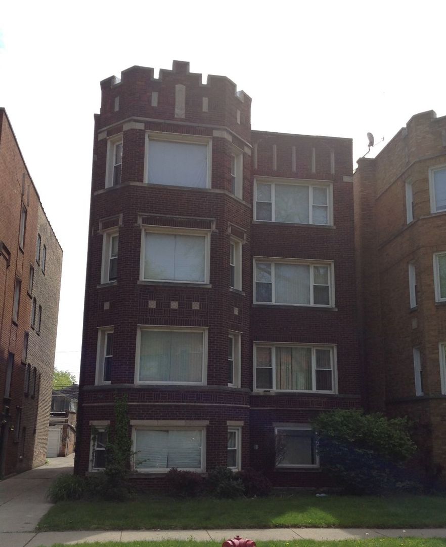 7965 South Phillips Avenue Chicago IL 60617