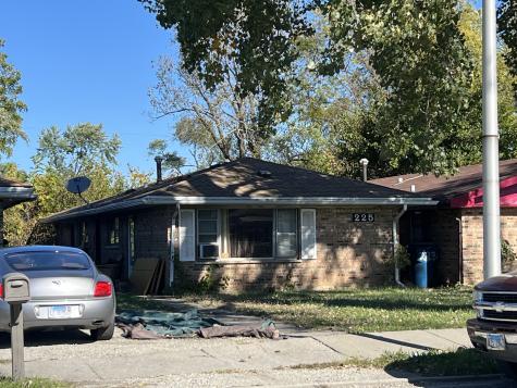 225 West 155th Street Harvey IL 60426