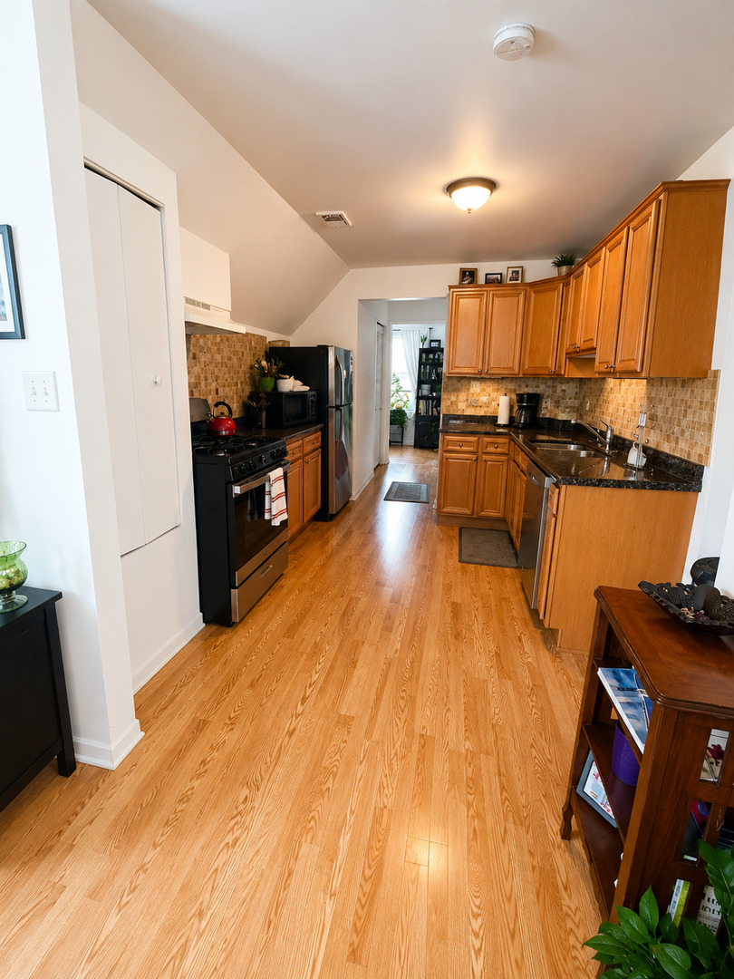 2925 North Damen Avenue Chicago IL 60618