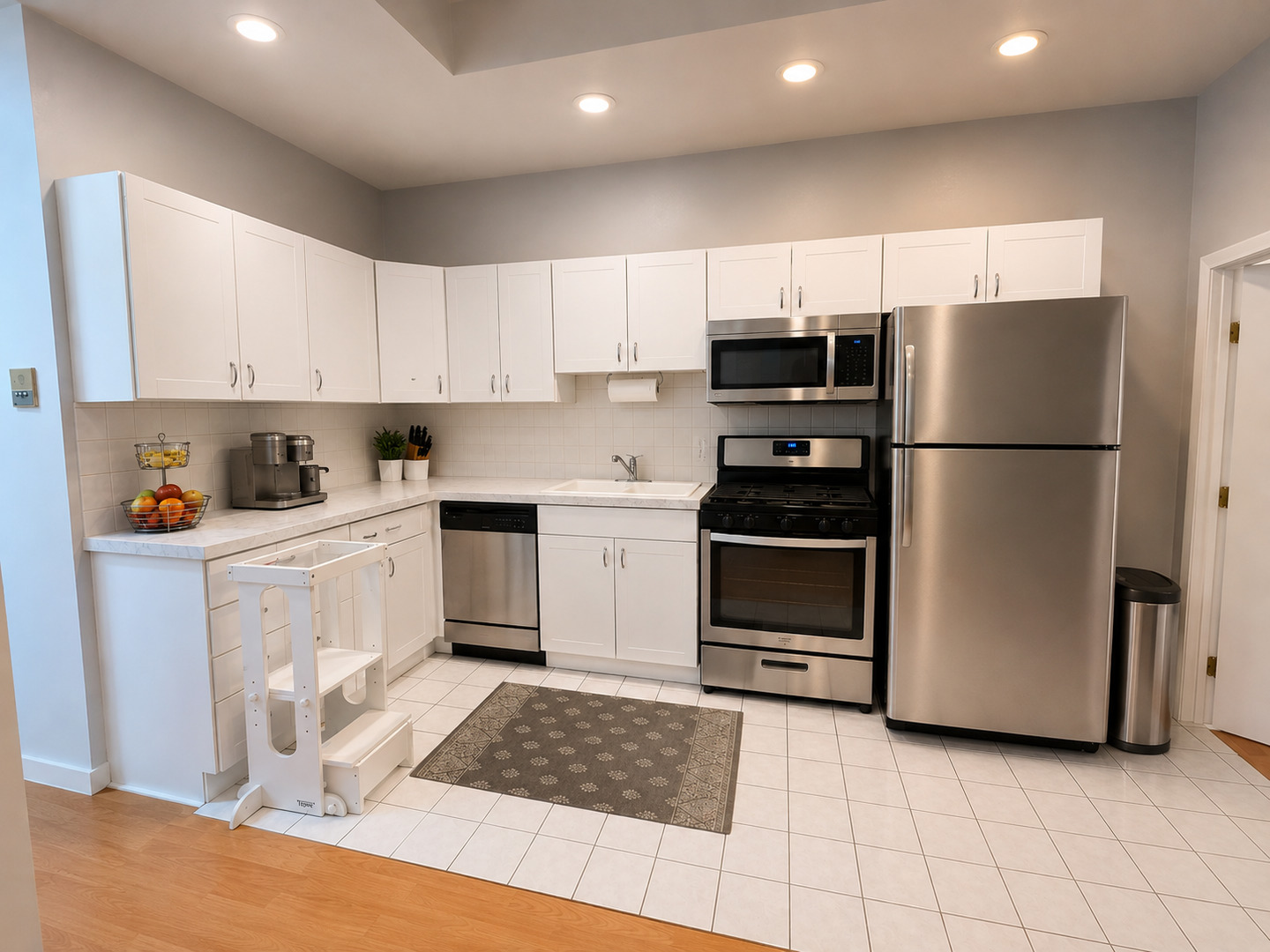 2925 North Damen Avenue Chicago IL 60618