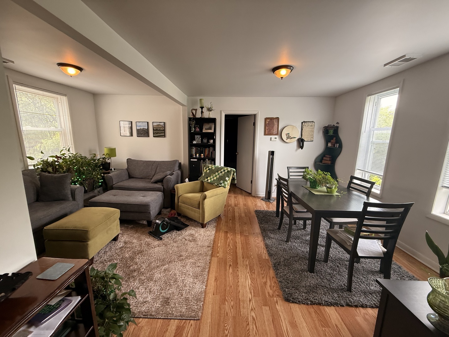 2925 North Damen Avenue Chicago IL 60618