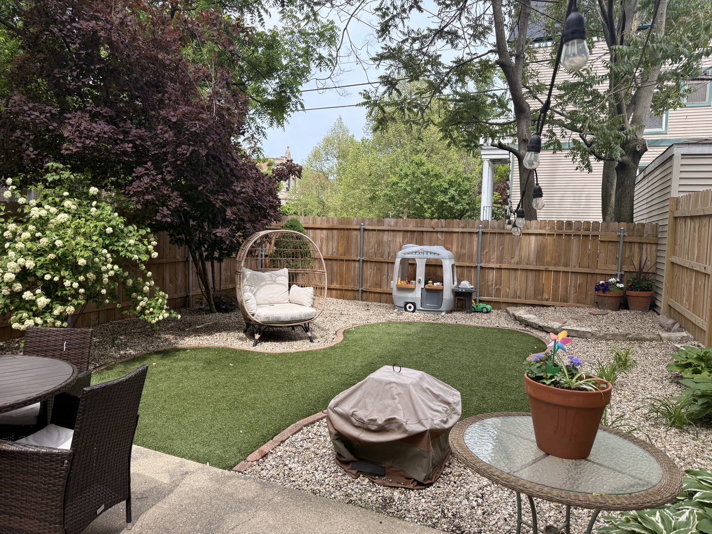 2925 North Damen Avenue Chicago IL 60618