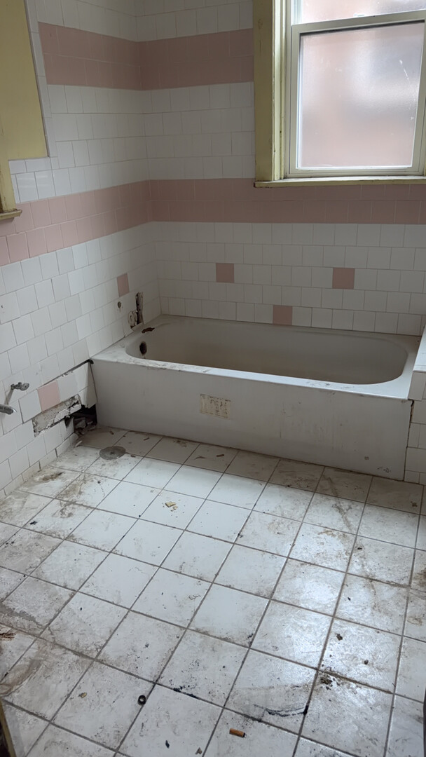 3944 West Gladys Avenue Chicago IL 60624