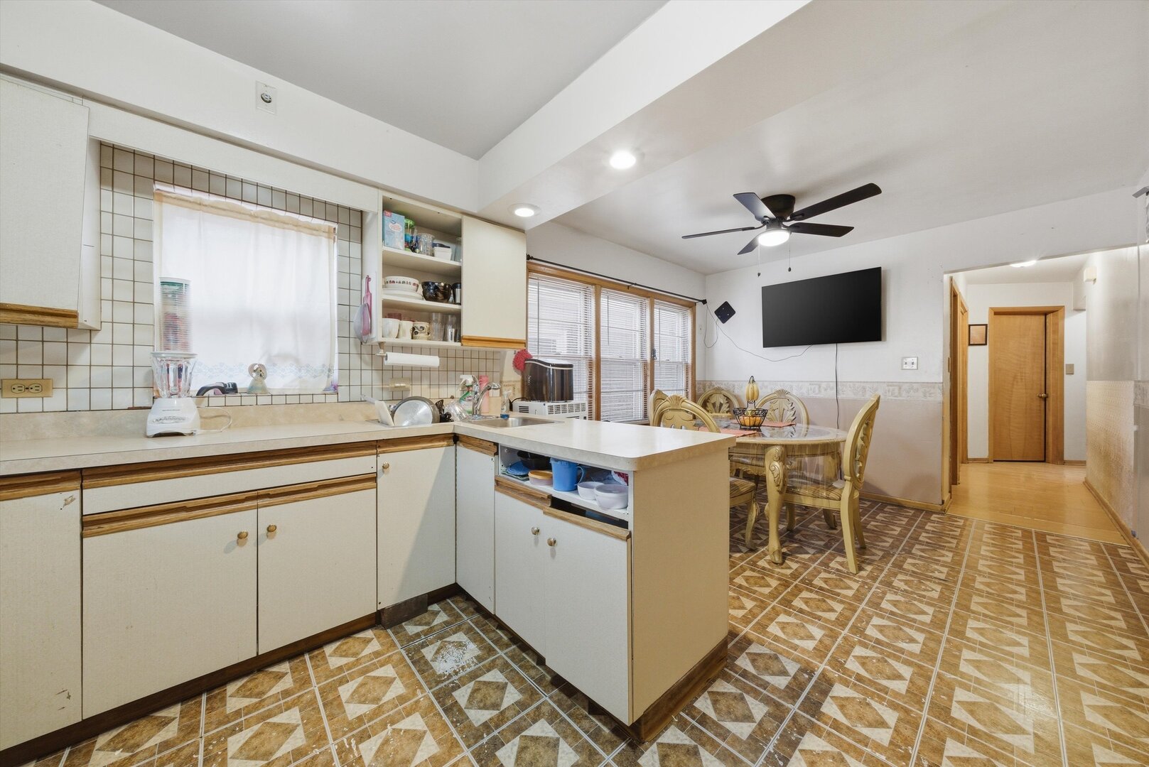 5433 South Homan Avenue Chicago IL 60632