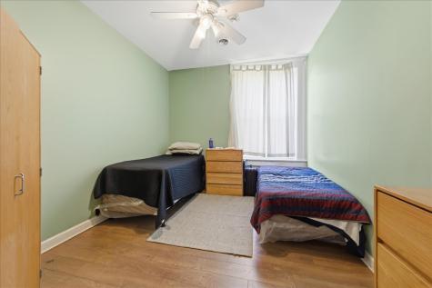 469 North Lake Street Aurora IL 60506