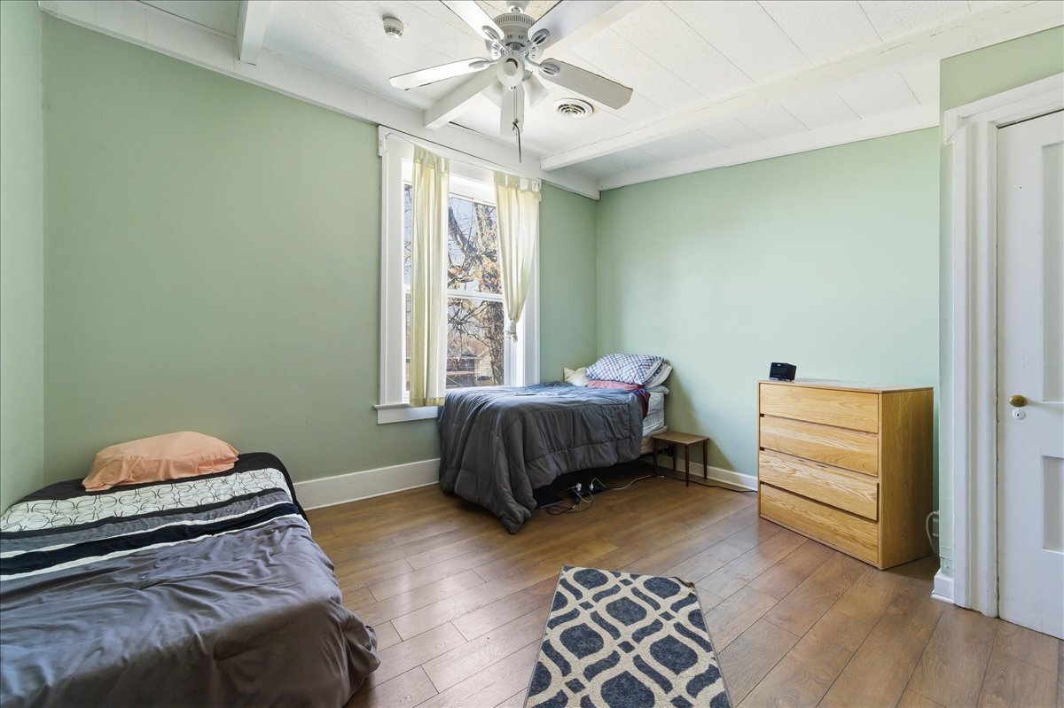 469 North Lake Street Aurora IL 60506
