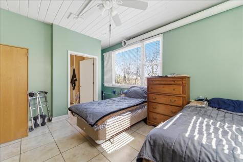 469 North Lake Street Aurora IL 60506