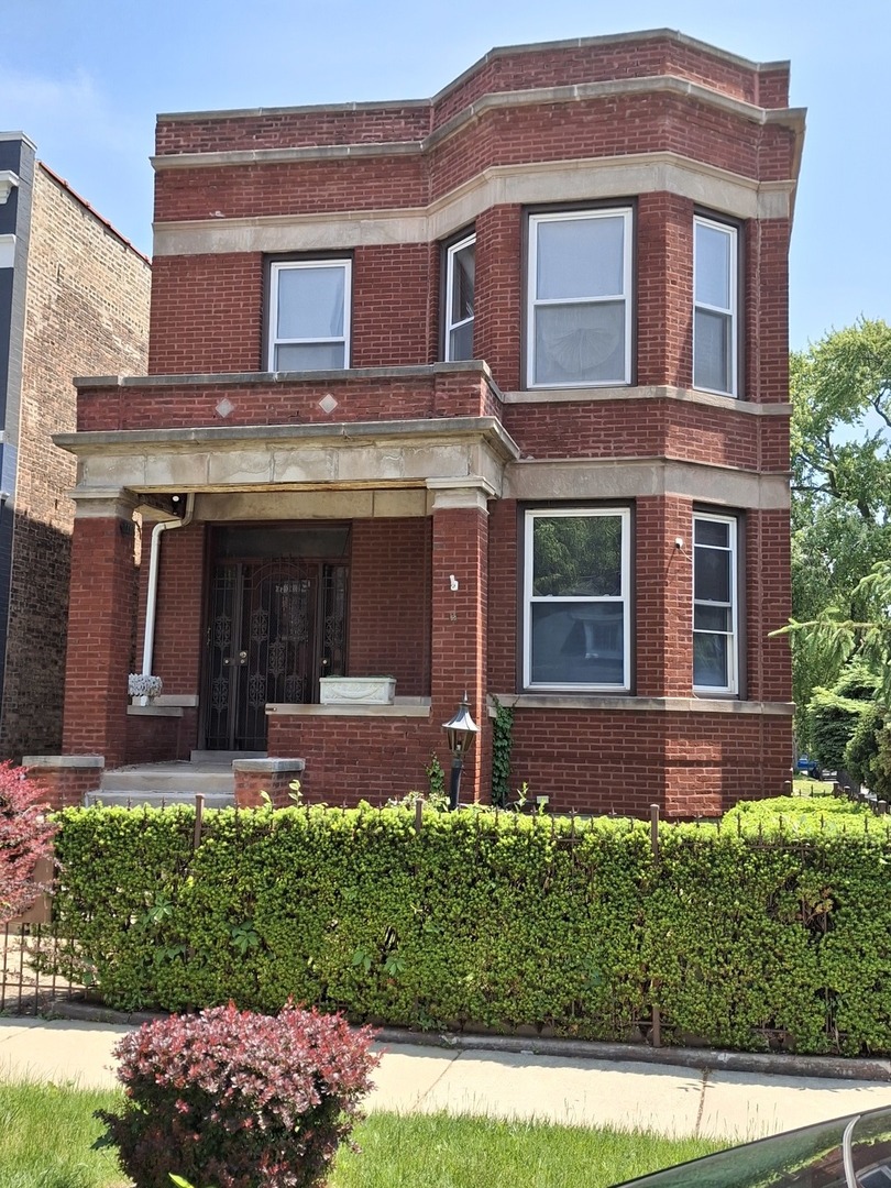 7357 South Perry Avenue Chicago IL 60621