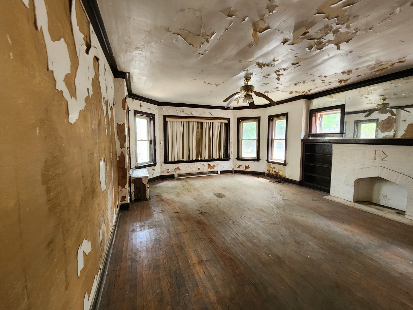 7952 South Langley Avenue Chicago IL 60619