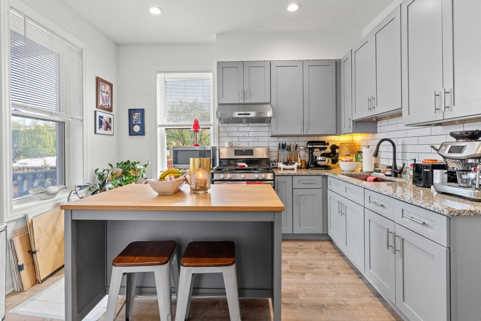 1414 West Summerdale Avenue Chicago IL 60640