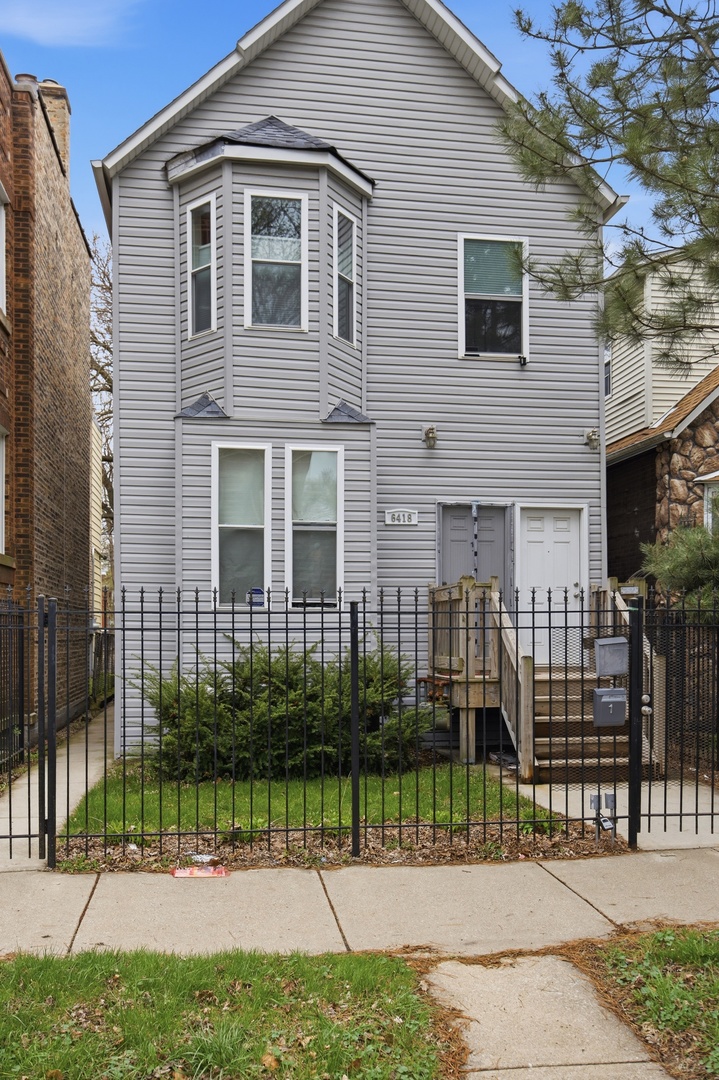 6418 South Rhodes Avenue Chicago IL 60637