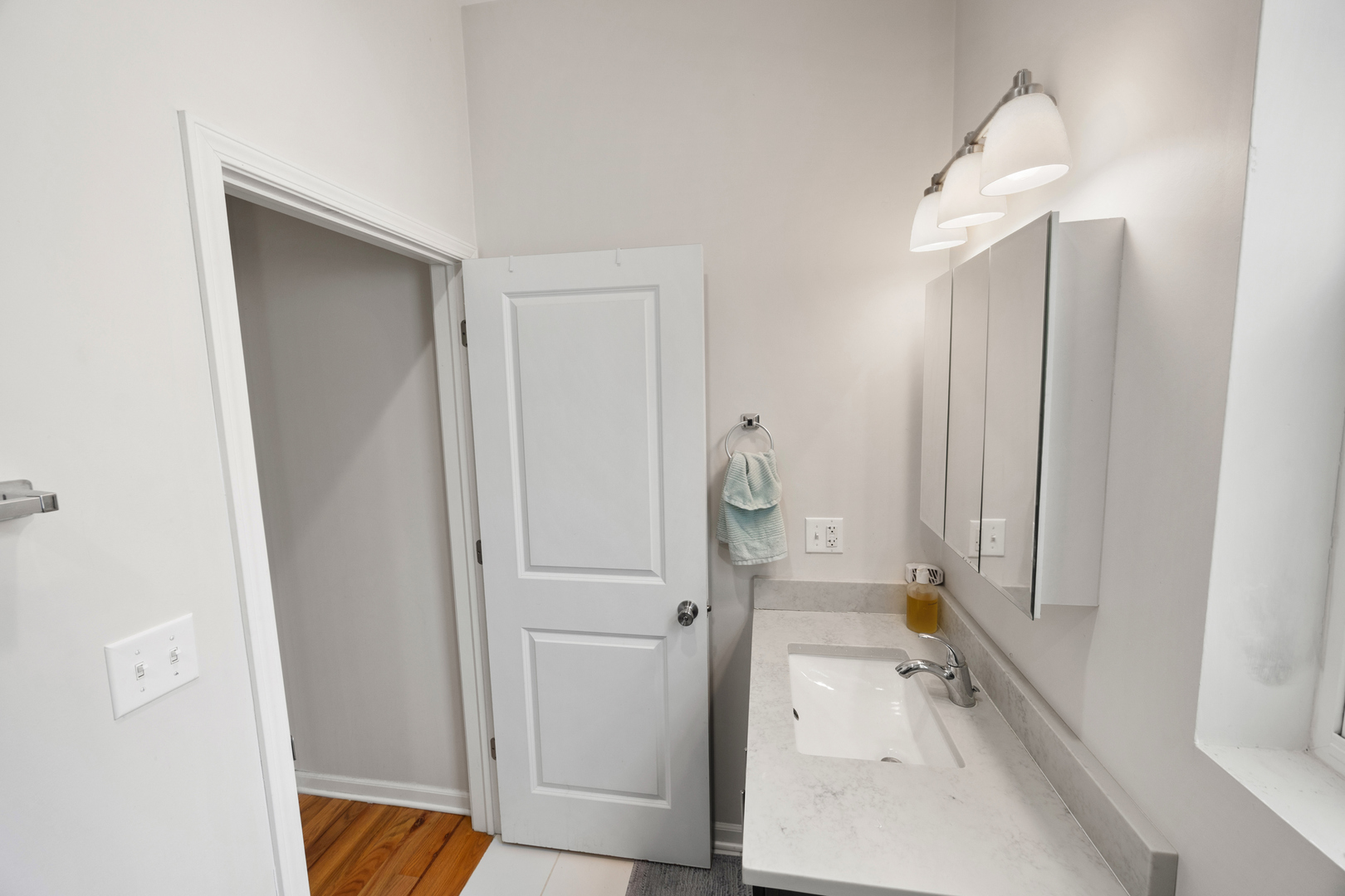 6418 South Rhodes Avenue Chicago IL 60637