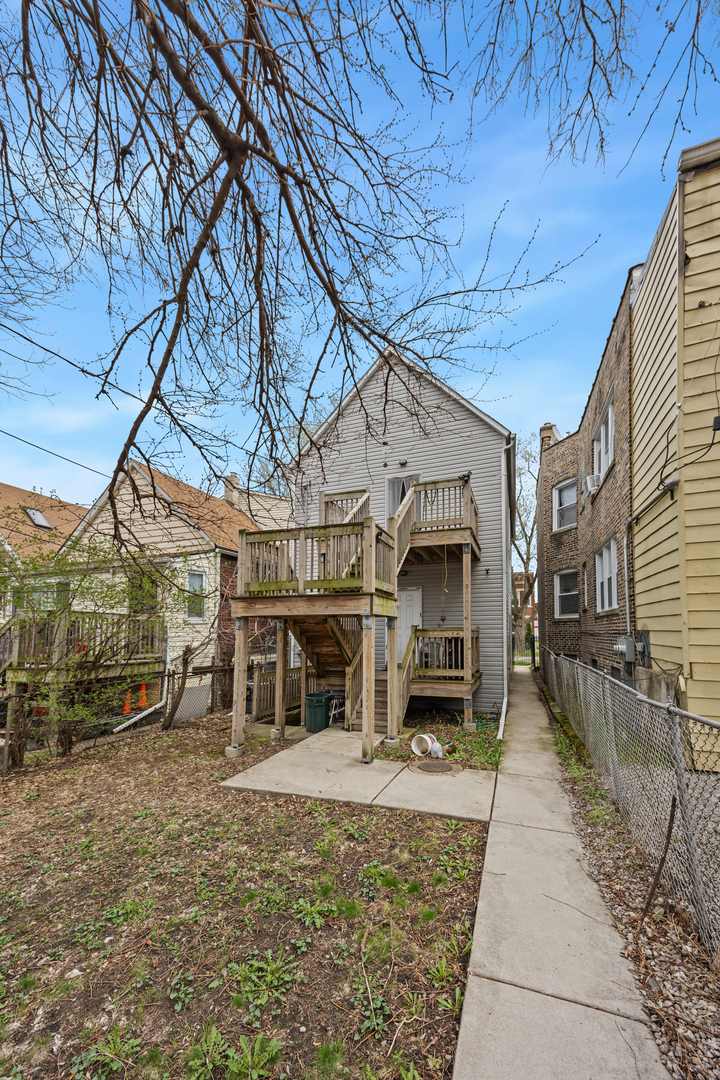 6418 South Rhodes Avenue Chicago IL 60637