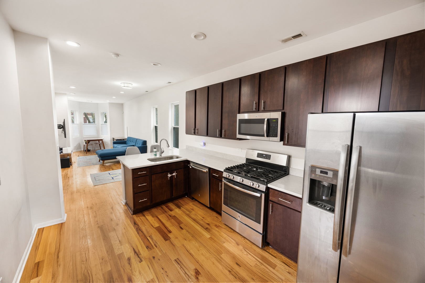 6418 South Rhodes Avenue Chicago IL 60637