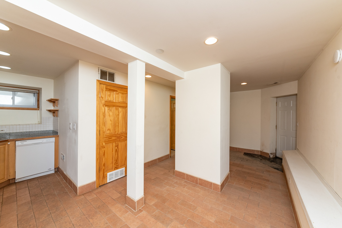 4612 North Claremont Avenue Chicago IL 60625