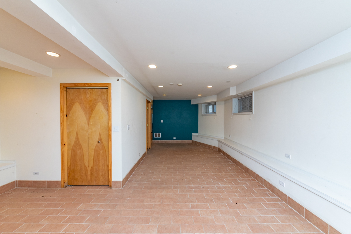 4612 North Claremont Avenue Chicago IL 60625