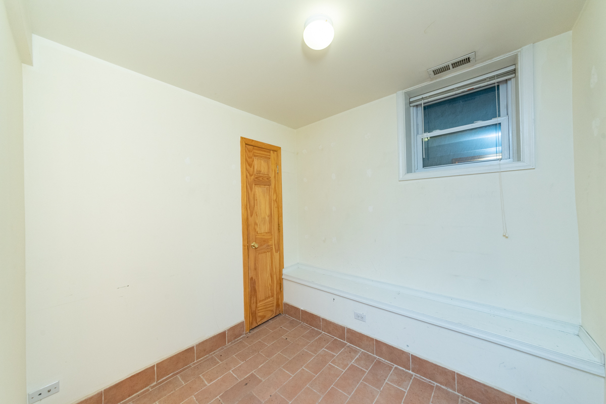4612 North Claremont Avenue Chicago IL 60625