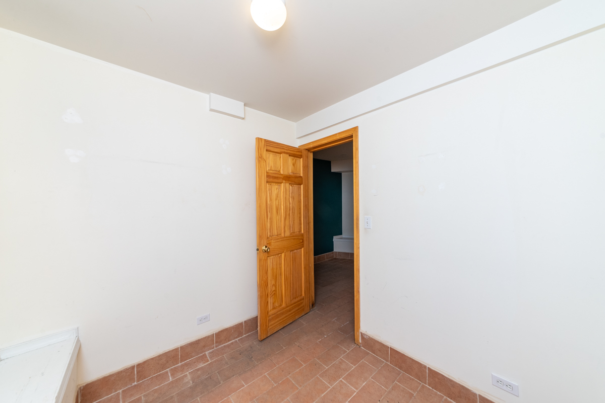 4612 North Claremont Avenue Chicago IL 60625