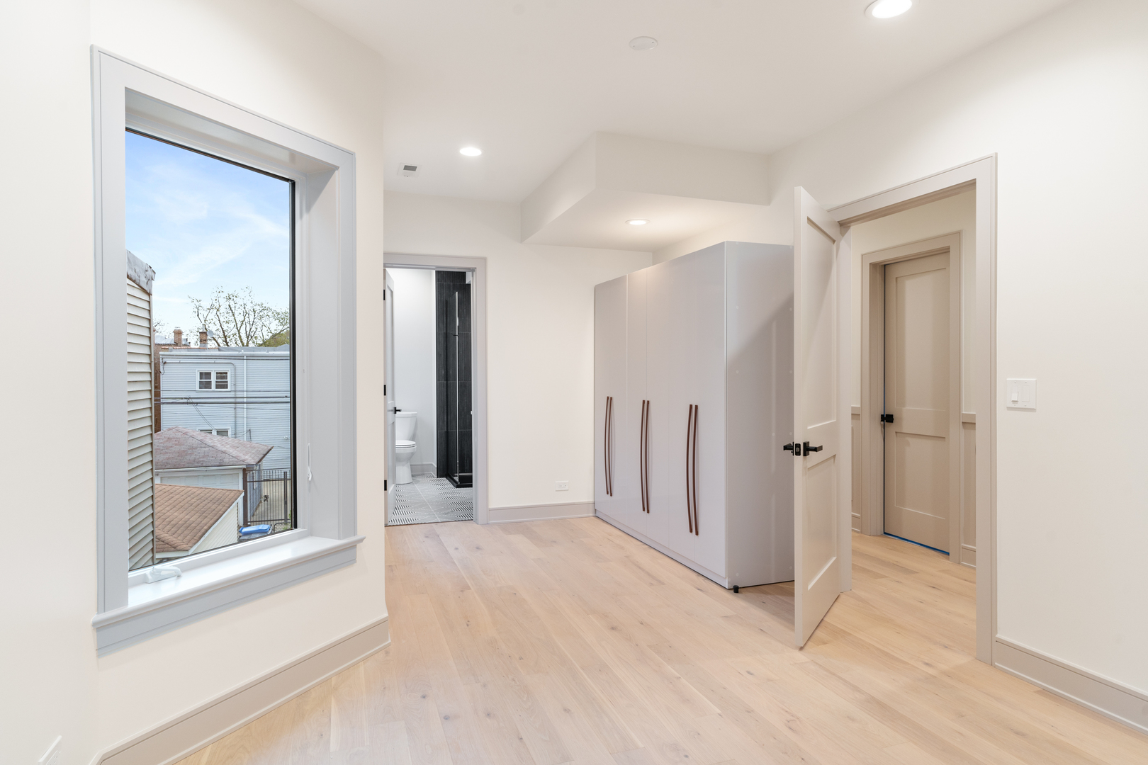 3317 North Avers Avenue Chicago IL 60618
