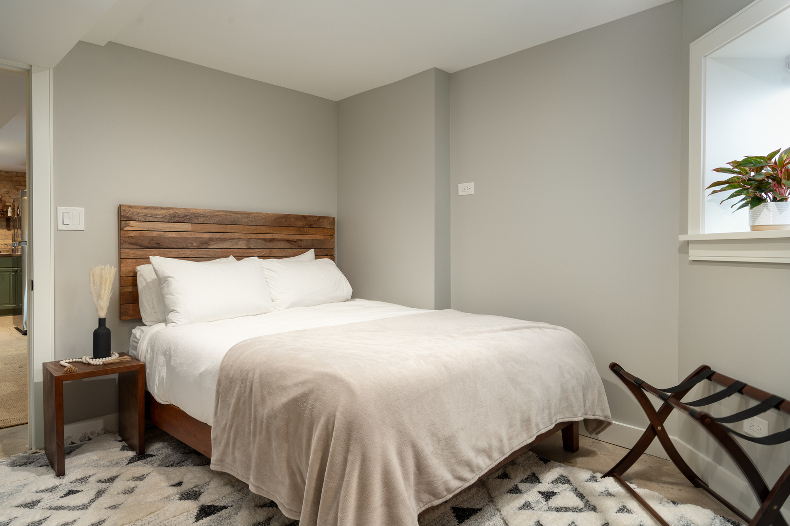3317 North Avers Avenue Chicago IL 60618