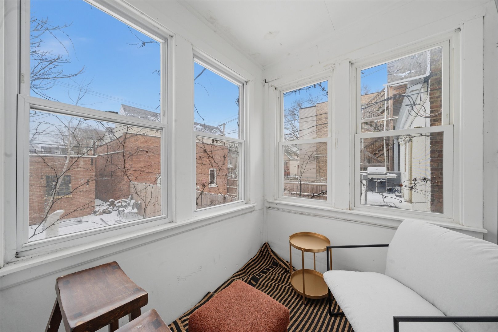3742 West Diversey Avenue Chicago IL 60647