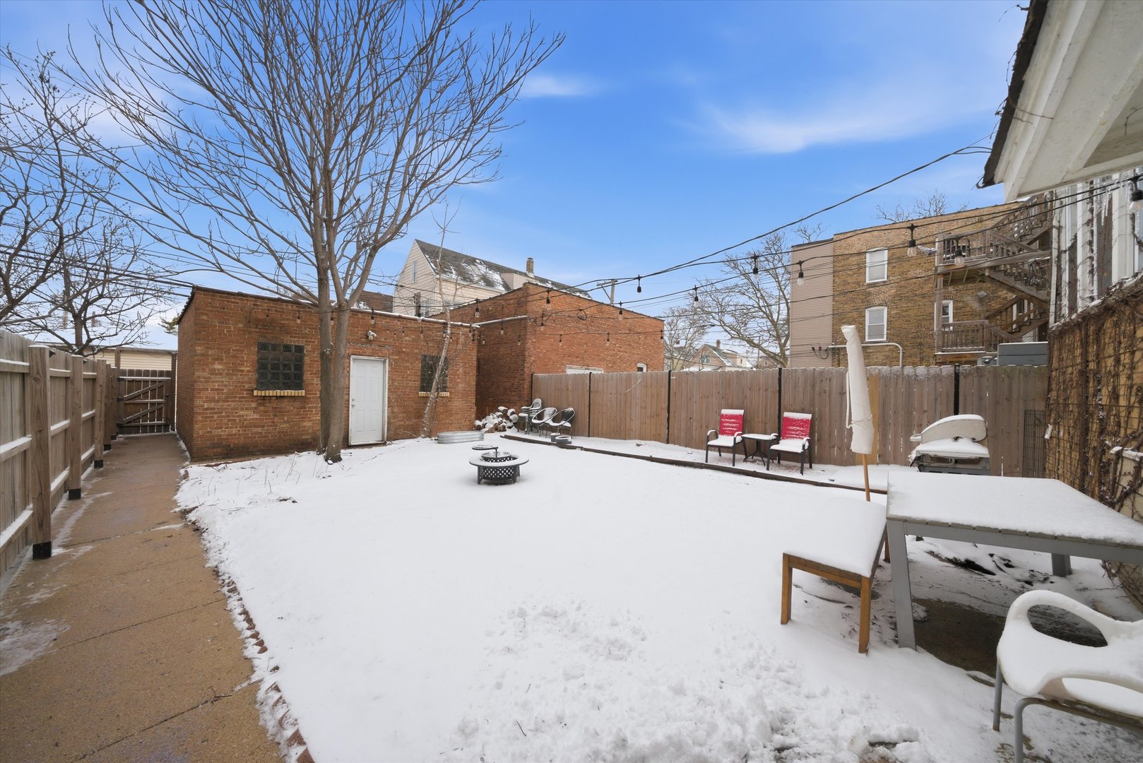3742 West Diversey Avenue Chicago IL 60647