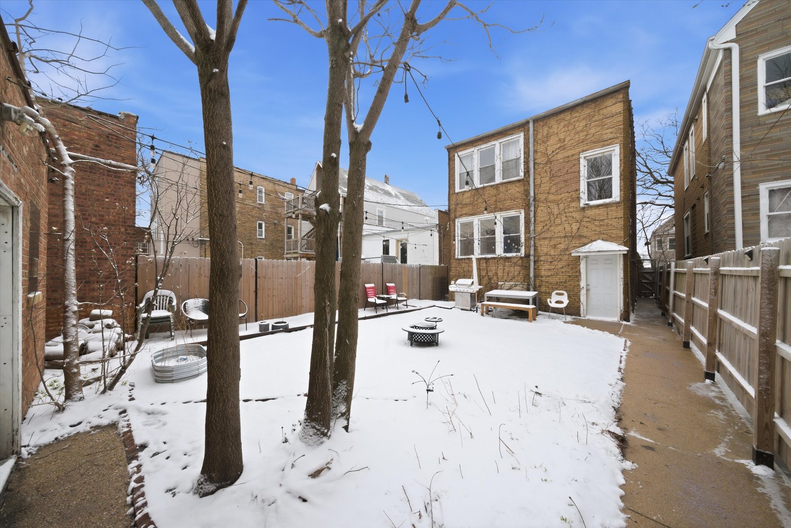 3742 West Diversey Avenue Chicago IL 60647