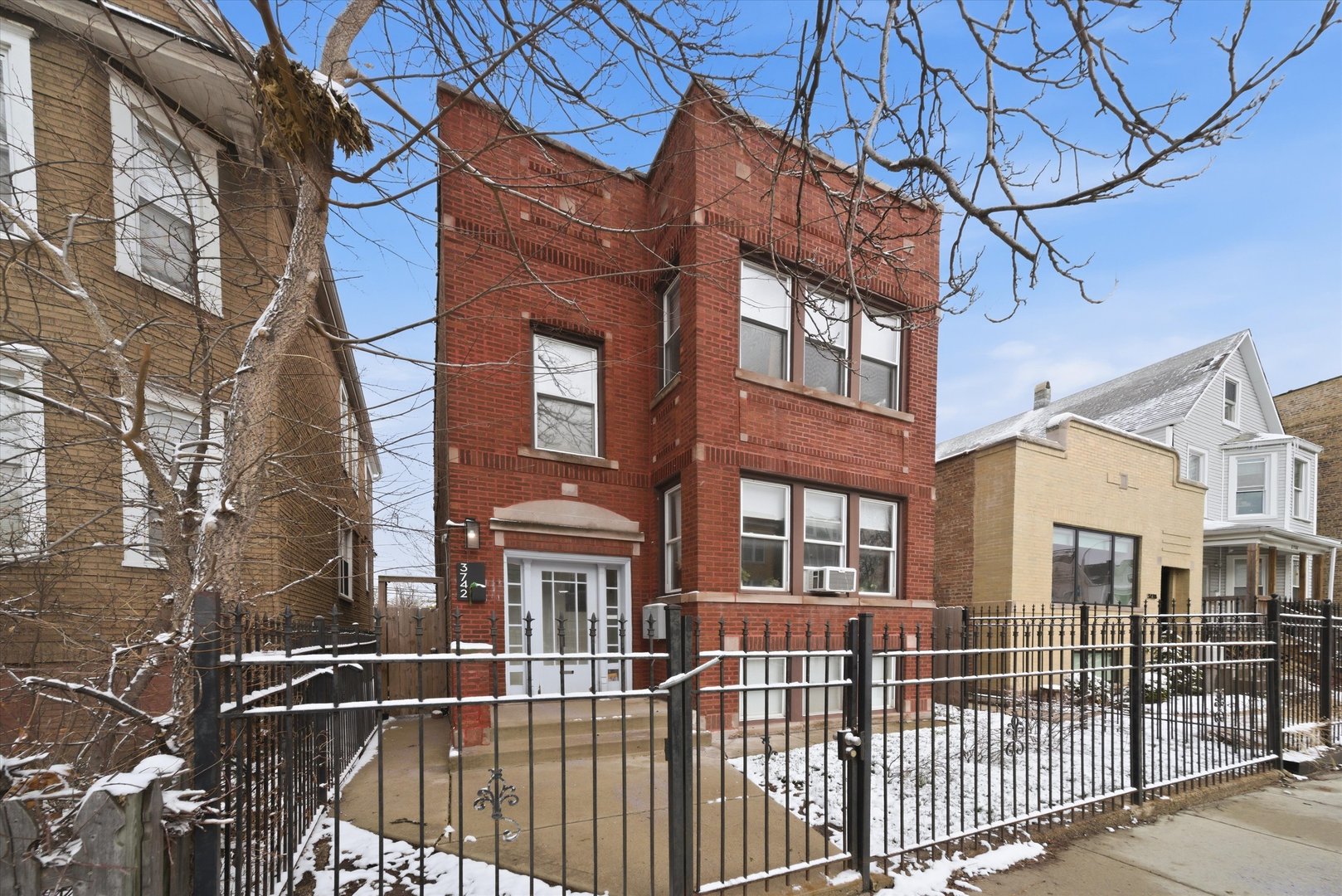 3742 West Diversey Avenue Chicago IL 60647